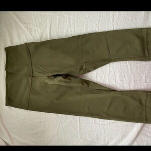 LULULEMON cropped leggings